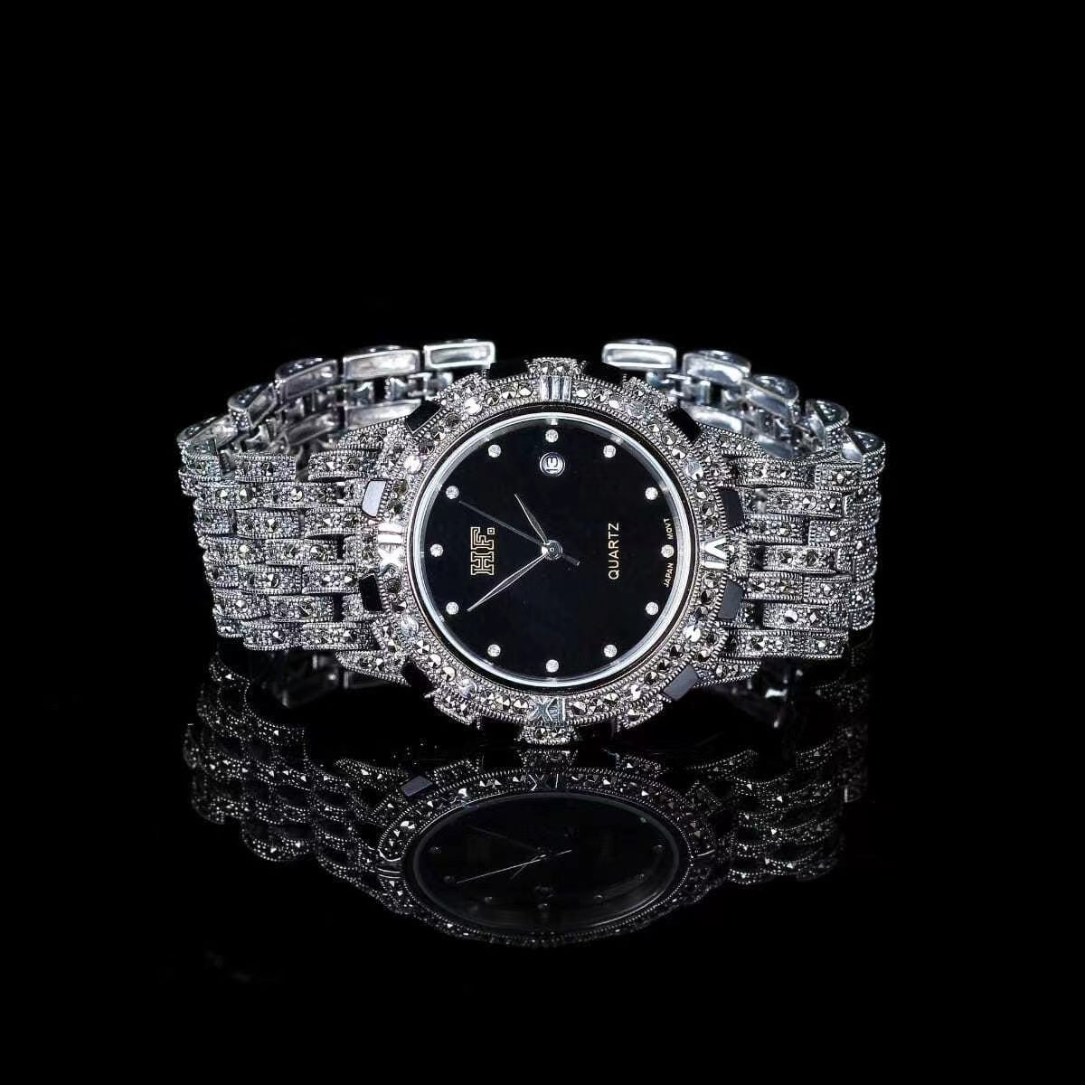 Quartz Movement Luxury Watch