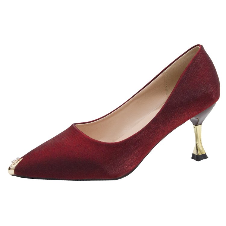 Women's Shoes with Stiletto Heel & Pointed Toe