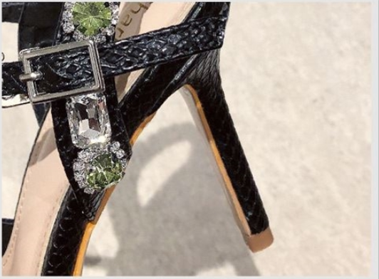 Snake Pattern Pointed Toe Sandals